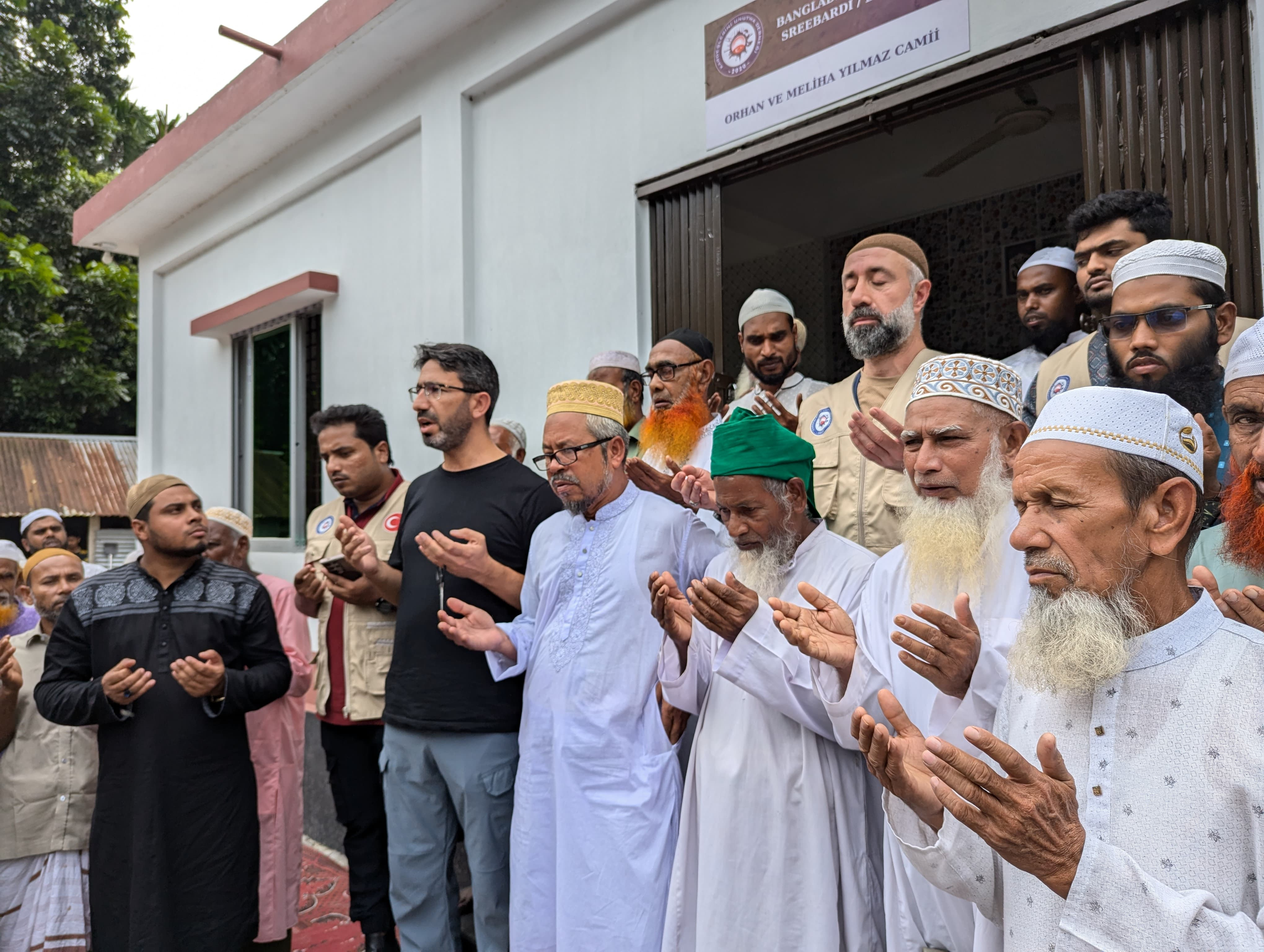 Orhan Yılmaz - Meliha Yılmaz Camii